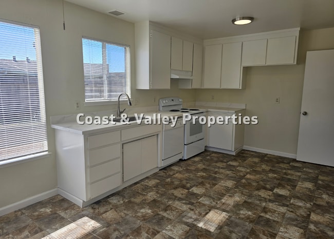 Photo - Salinas Home for RENT!!!