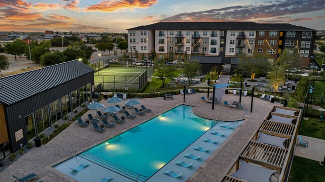 129-web-or-mls-4600-n-mays-st-1202 - Lantana Round Rock Apartments