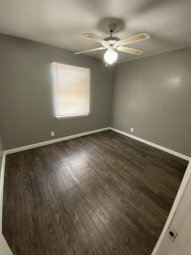 Photo - 3332 SW 42nd St