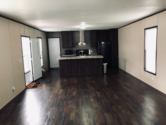 Photo - 2601 Leary Ln