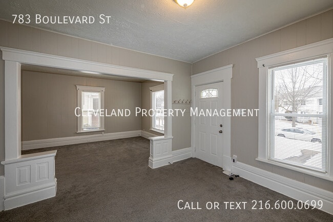 Photo - 783 Boulevard St