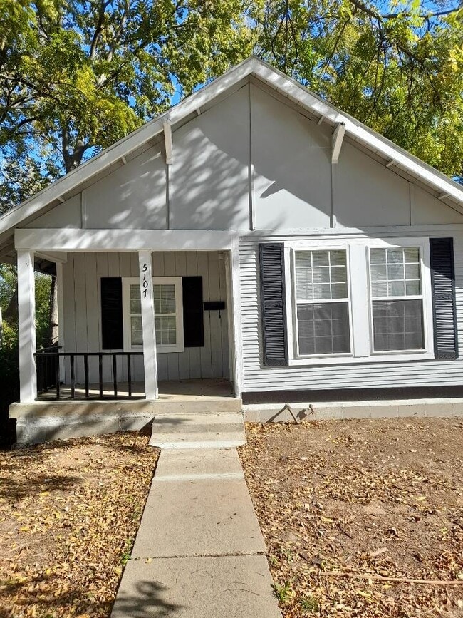 Building Photo - 5107 Agnes Ave