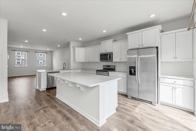 Photo - 8 Venice Ln