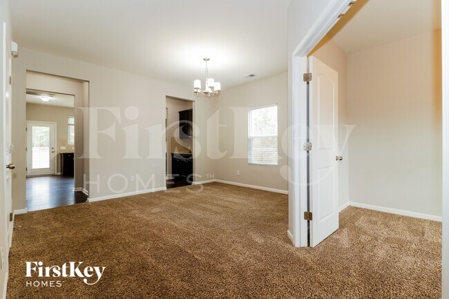 Photo - 104 Breeders Ct