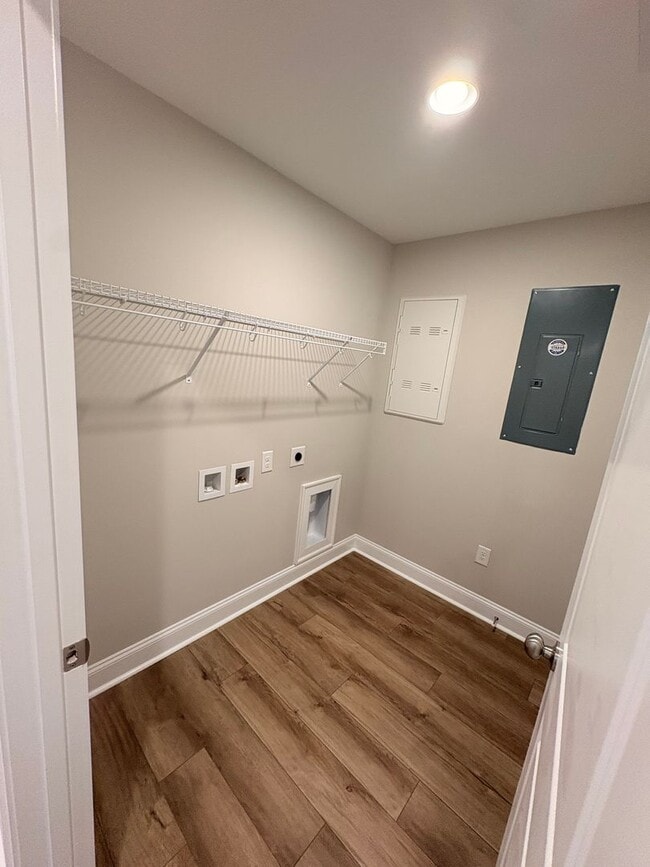 Photo - 112 Alva Ct Unit 112 Alva Court