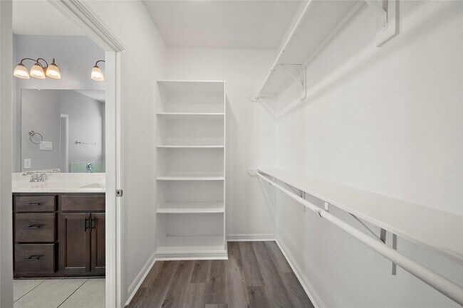 Photo - 4742 Tintagel Ln