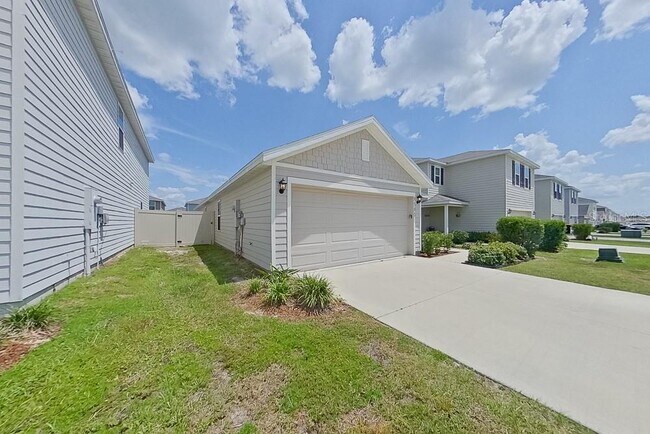 8585 SW 44th Terrace
