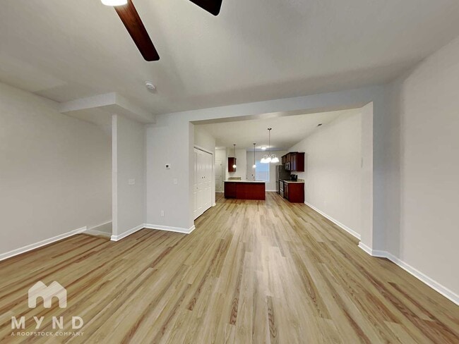 Photo - 302 Negri Ct