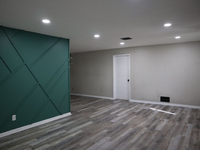 Photo - 4 BEDROOM 2 Bath Pool Home! Call Carole Arcaro 386-216-4900 Deltona Lakes Realty