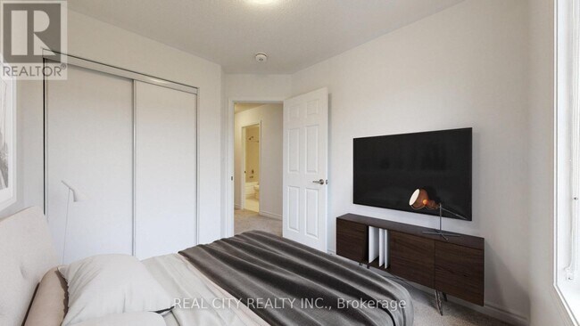 Photo - 11 Keppel Cir