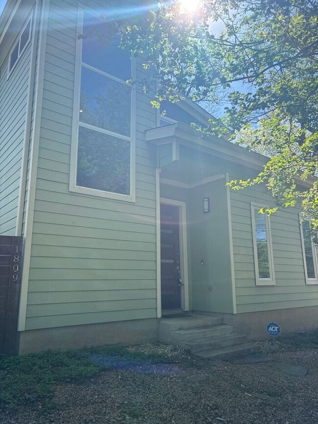 Photo - 3BR/2.5BA w/ Fenced Yard + Assigned Parking in Austin, TX