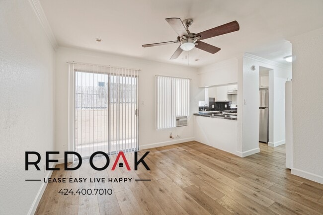 Building Photo - 4069 Oakwood Ave Rental