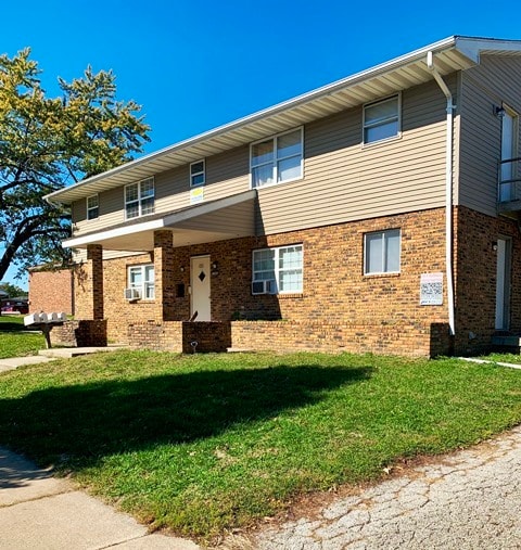 Photo - 108 W Shelbourne Dr Apartments