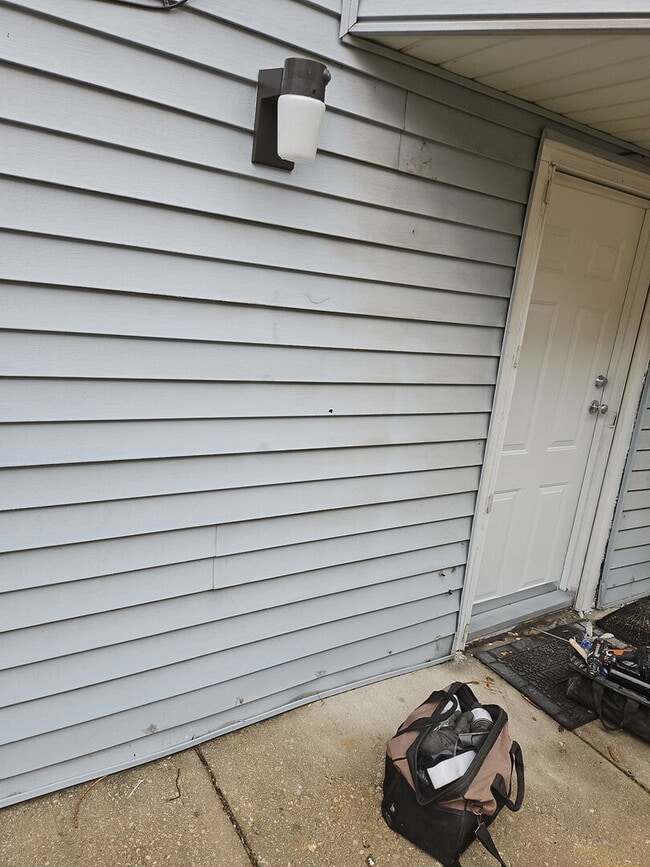 Photo - 3315 W Cuyler Ave Apartment Unit 1