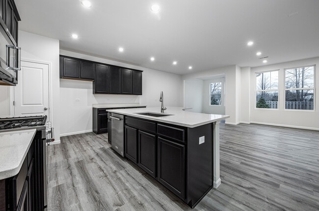 535 Watercress Dr