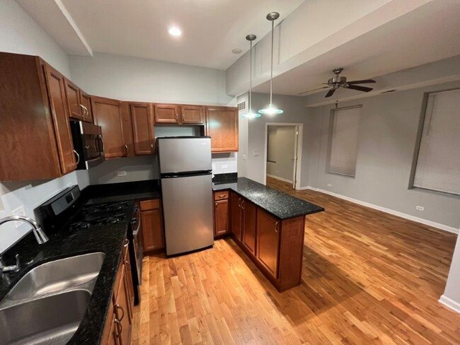 Photo - 2249 S Bell Ave Unit 1R