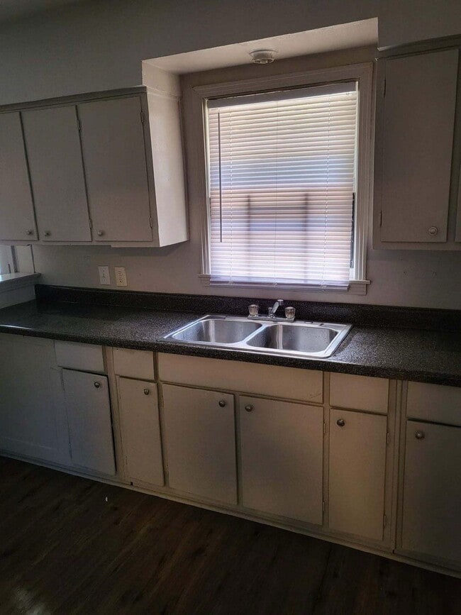 Photo - 1601 Haywood Ave