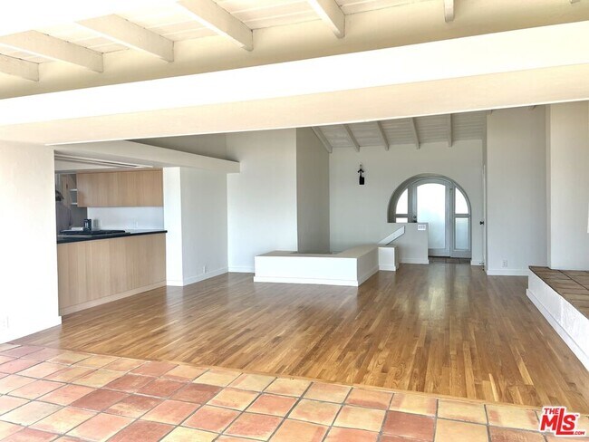 Photo - 21544 Rambla Vista