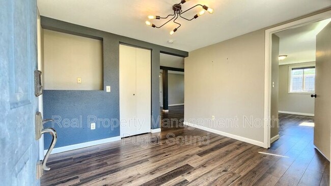 Building Photo - 4918 S 2nd Ave Unit B Rental
