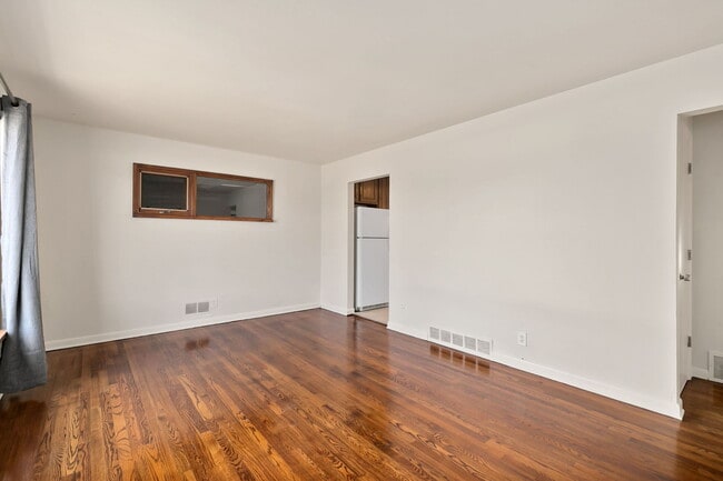 Photo - 7048 Lipan St