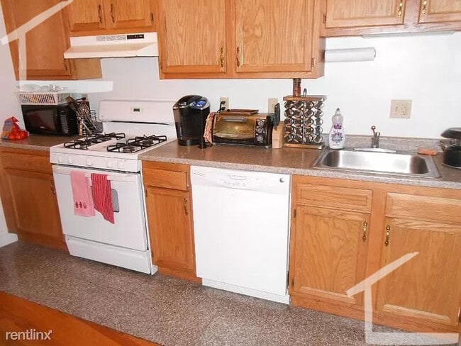Photo - No Brokers Fee, Large Apartment in brighton, Heat, Hot Water Included, Eat-in Kitchen, Porch, Par...