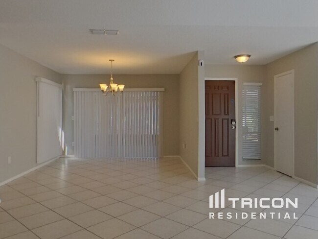 Photo - 6918 Silvermill Dr