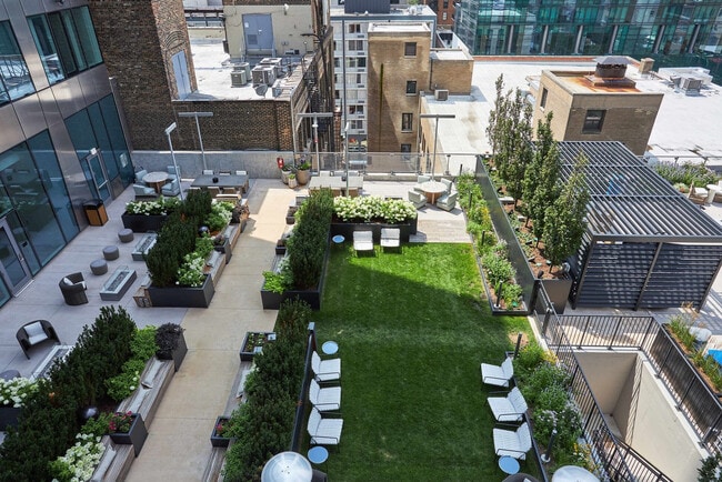 Photo - 1006 S Michigan Ave Unidad FL43-ID1287547P