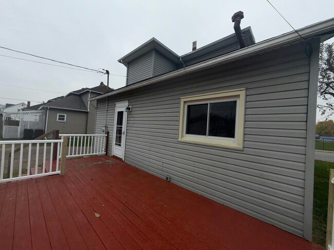 Photo - 418 E Ash St