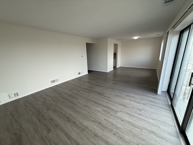 Photo - 2300 N Harlem Ave