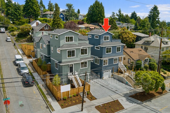 Building Photo - 4142 3rd Ave NW