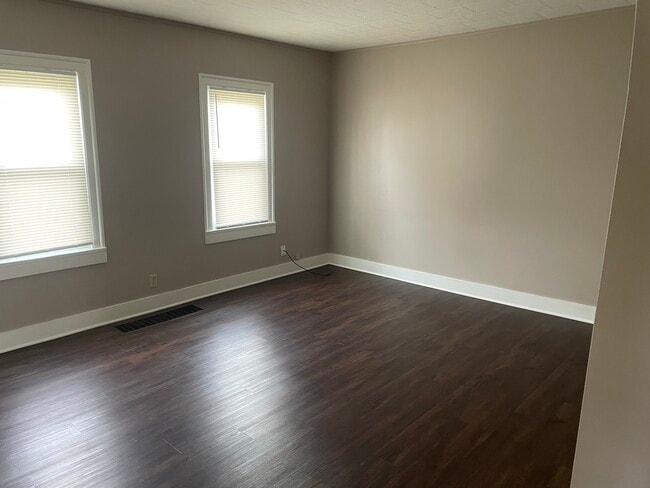 Photo - 230 Sturges Ave