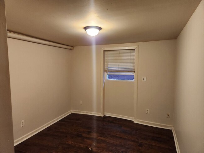 Photo - 3728 Winnebago Unidad 1