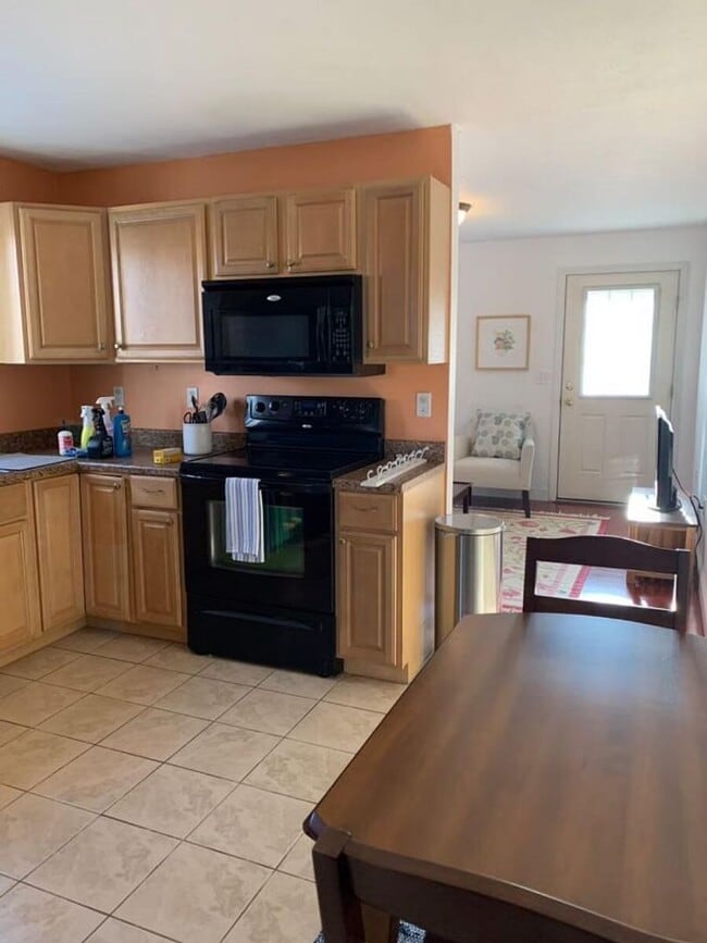 Photo - 22 Cedar St Unit Garage