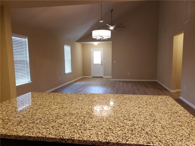 Photo - 14909 Custis Ln