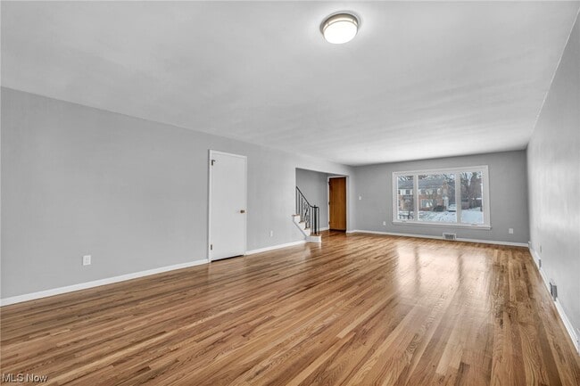 Photo - 17916 Chagrin Blvd