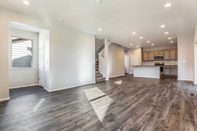 Photo - 6614 N Ceylon St