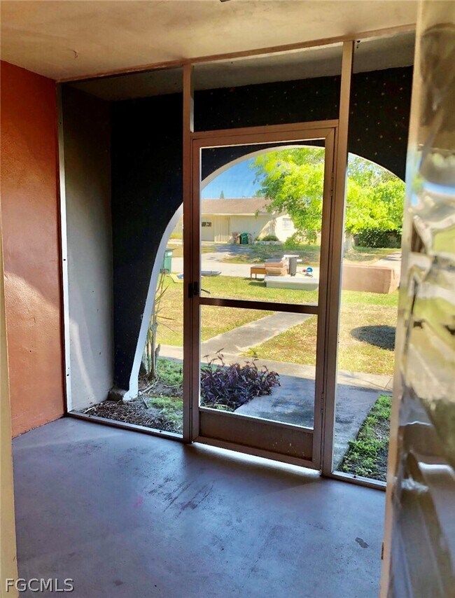 Photo - 704 SE 46th Ln