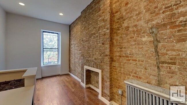 Building Photo - Spacious Bed-Stuy 3-Bed 1-Bath Unit 2A Rental