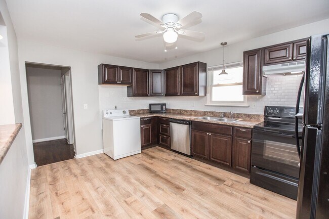 Photo - 9275 Hickory St Unit A