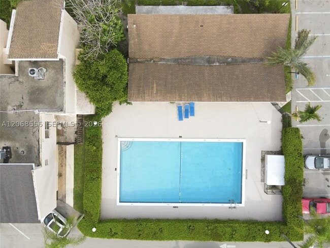 Photo - 8823 NE 4th Ave
