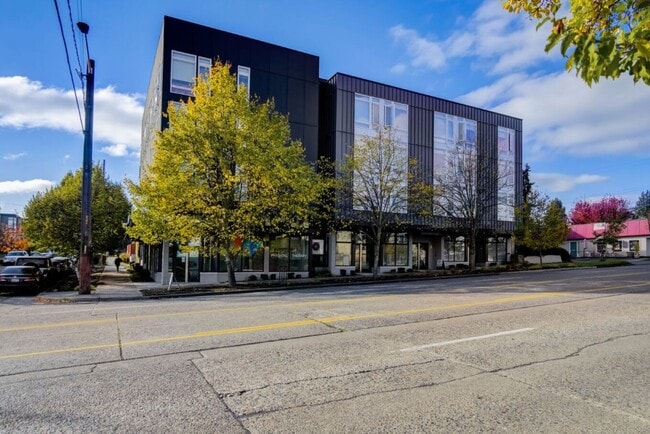 Photo - The Grove Ballard