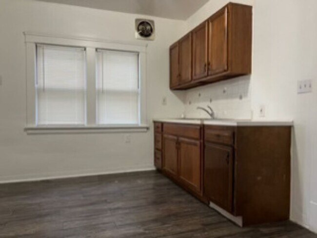 Photo - 1218-1220 E 176th St Unit 1