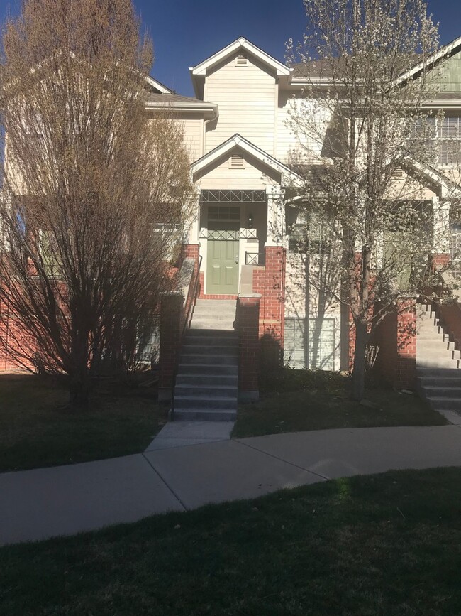 Beautiful 2 Bedroom/2 Bathroom Townhome in... - Beautiful 2 Bedroom/2 Bathroom Townhome in...