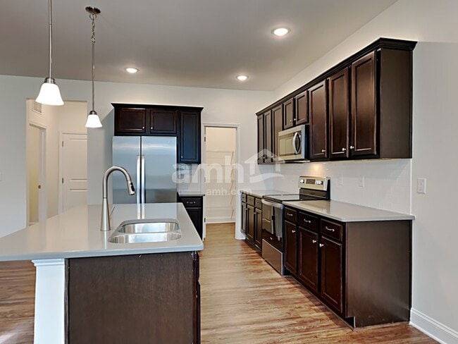 Photo - 3267 Oakfields Rd