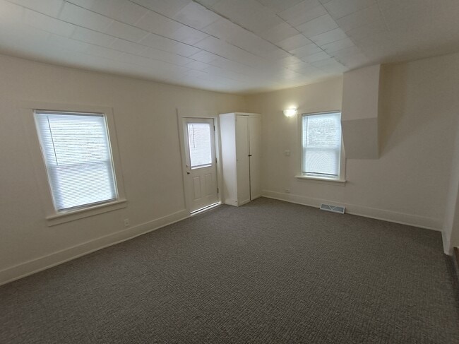 Photo - 281 E 9th St Unidad 281 E. 9th Street