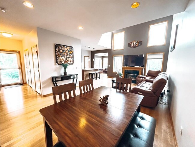 Photo - 5080 Yuma Ln N