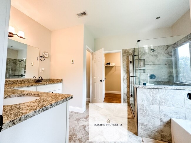 Photo - Fully furnished 2 bd/2 ba Condo with view of Lake Hartwell