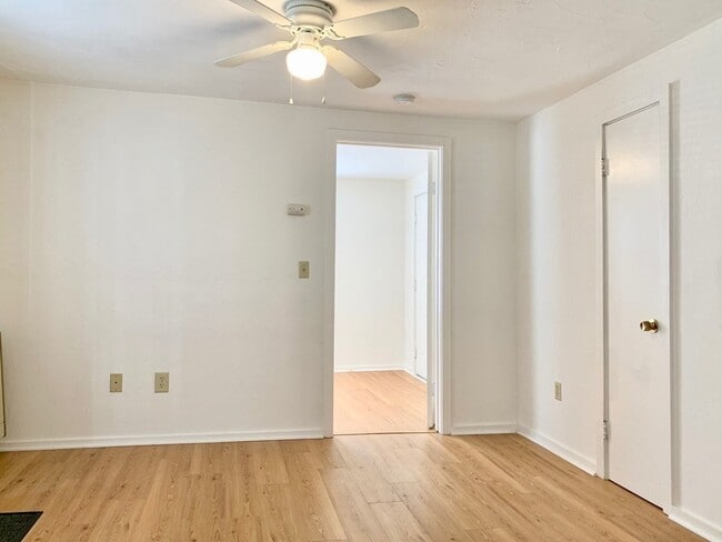 Photo - 14 Groton St Unidad 6