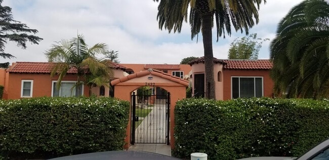 Building Photo - Vintage Spanish Style2 Bedroom in Golden H... Unit 2428 C Rental