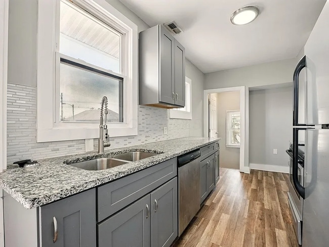 Photo - 831-833 Lilley Ave Unit 833